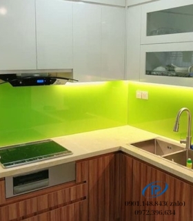 Kính Màu Ốp Bếp