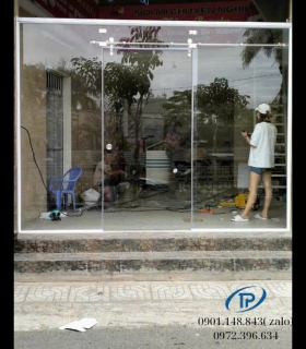 Cửa kính cường lực 1 cánh lùa trượt