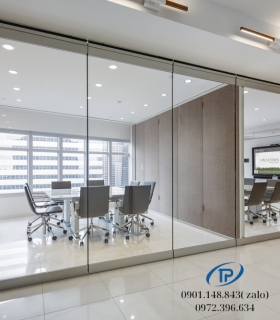 Vách kính cường lực văn phòng mẫu  10