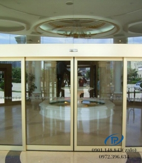 Cửa kính mặt tiền cửa kính tự động trượt mẫu 13
