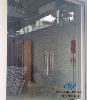 Cửa 2 cánh bản lề sàn (Mẫu 24)