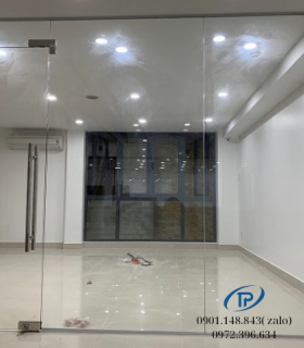 kính cường lực 1 cánh mở - Mẫu 19