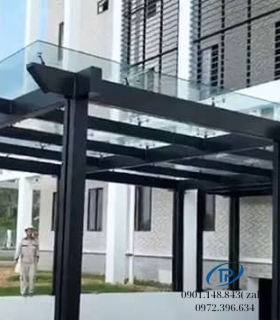 Kính mặt tiền mái che kính 