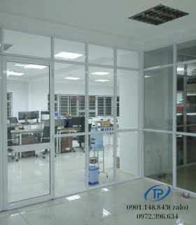 Vách ngăn nhôm kính cửa-mẫu 15