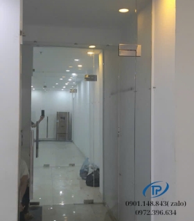 kính cường lực 1 cánh mở - Mẫu 07