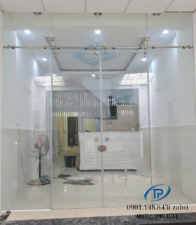 Cửa kính cường lực 2 cánh lùa trượt - Mẫu 3