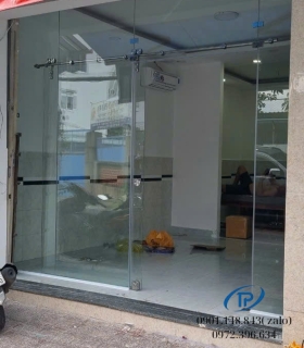Cửa kính cường lực 1 cánh lùa trượt - Mẫu 16