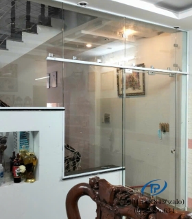  Vách kính cường lực ngăn phòng - Mẫu 13