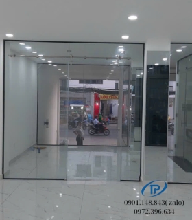Vách kính cường lực cửa lùa trượt  - Mẫu 06