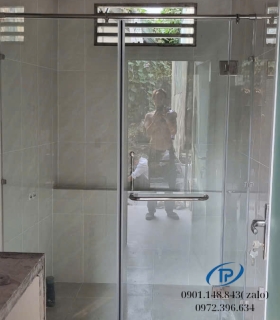 Vách ngăn phòng tắm cửa mở bản lề - Mẫu 14